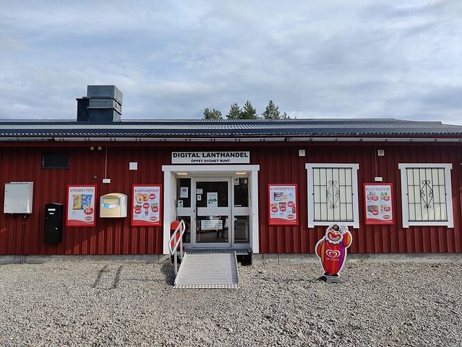 Moskosel, Handlarn och café Navet